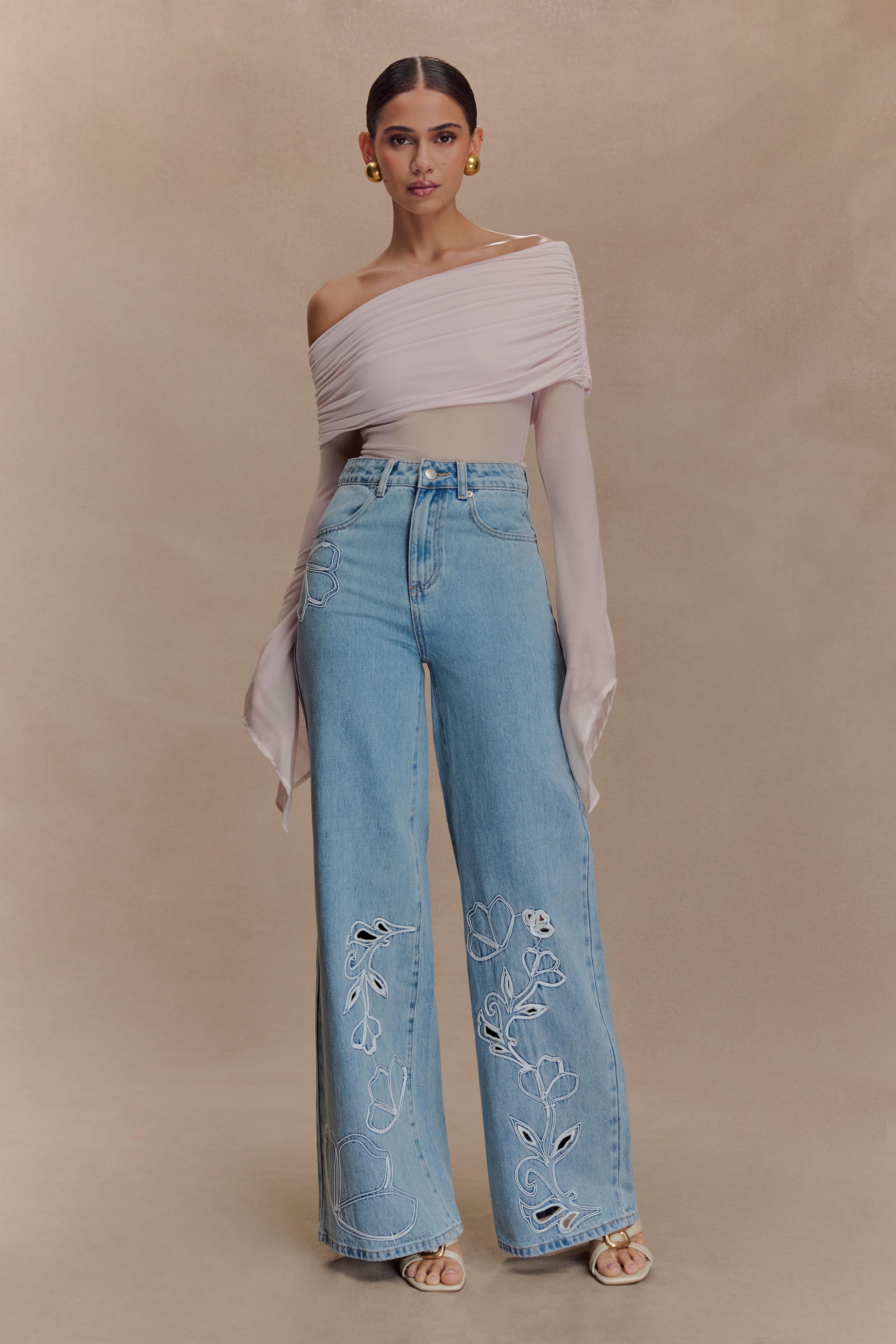 Carmella Embroided Straight Leg Jeans - Mid Blue